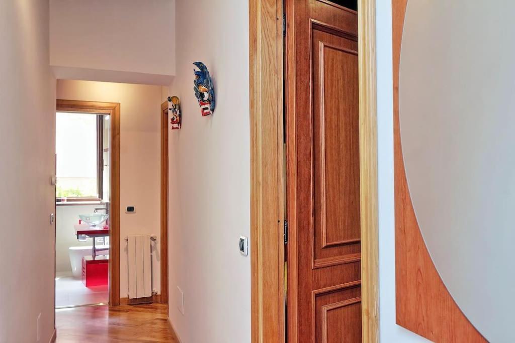 The Red Apartment Roma Ngoại thất bức ảnh